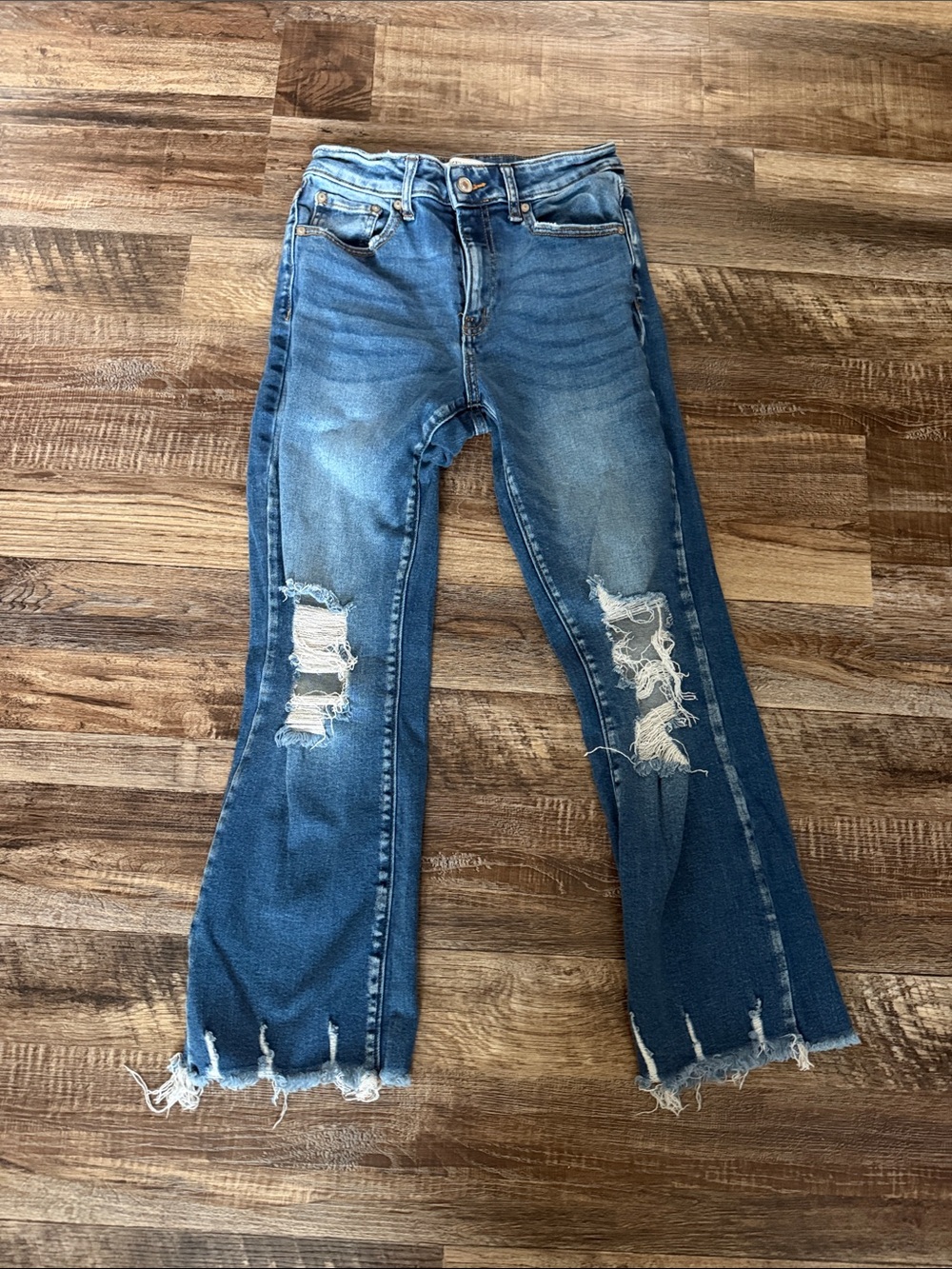Zenana Outfitters Distressed Blue Two-Tone Jeans